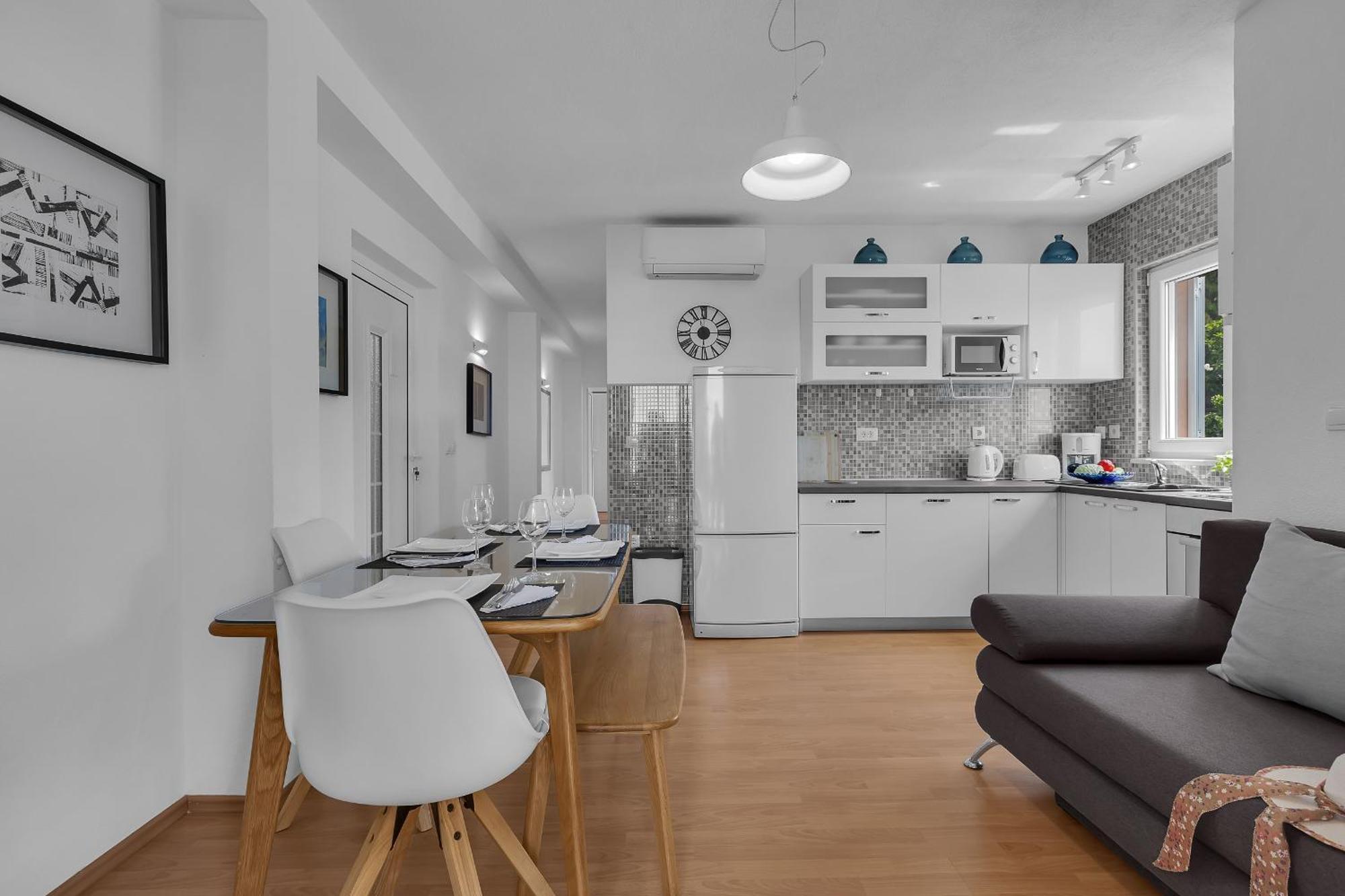 Apartments Villa Katarina Tučepi Habitación foto